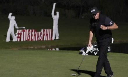 Mickelson wins $9m showdown with Woods after 22 holes